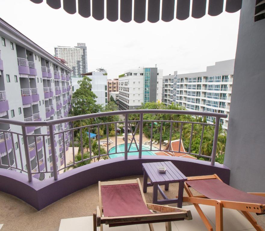 Heeton Concept Hotel Pattaya By Compass Hospitality Exterior photo